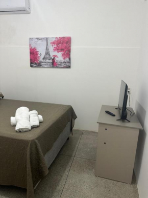 Apartamento de férias 02 com 1 quarto cozinha banheiro não tem fogão nesse espaço